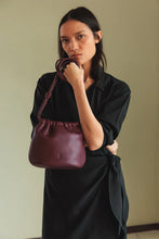 GATHERED LEATHER BAG