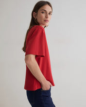 SHORT-SLEEVED T-SHIRT