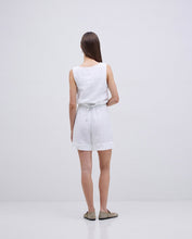 WHITE 100% LINEN SHORTS